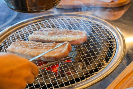 금돼지생고기 이미지