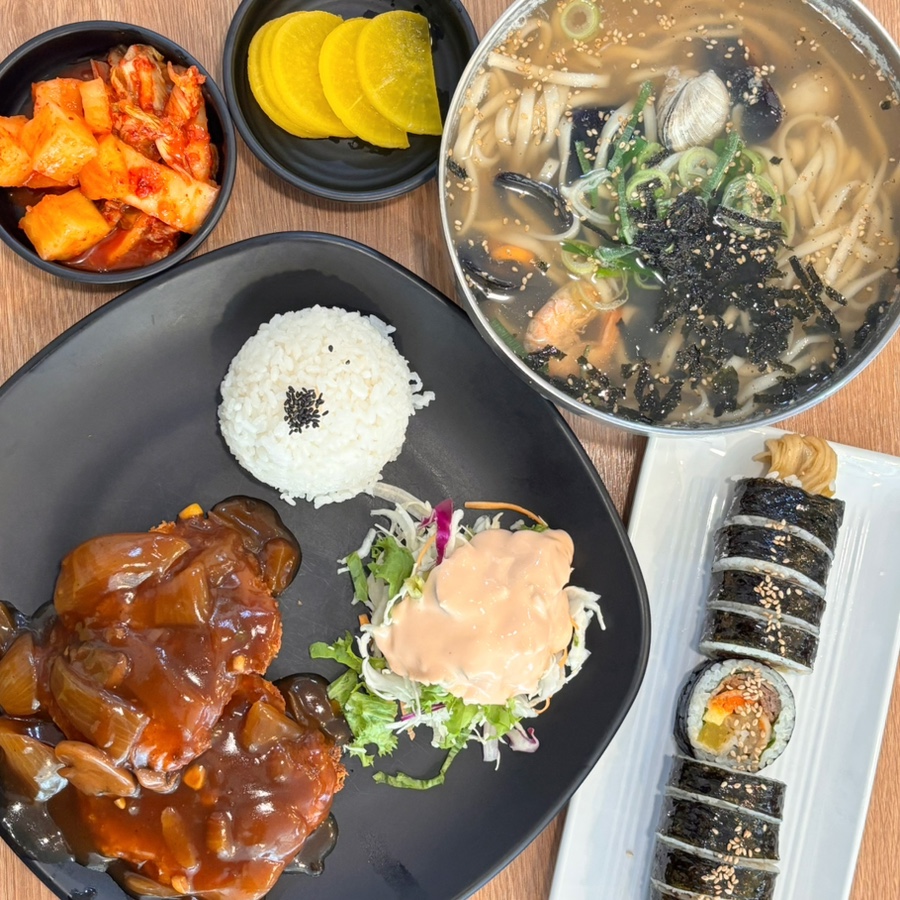 강가네손만두칼국수돈까스 이미지