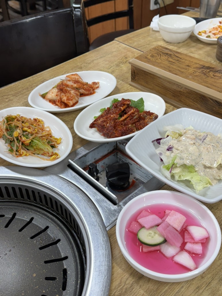 복수한우날고기 이미지