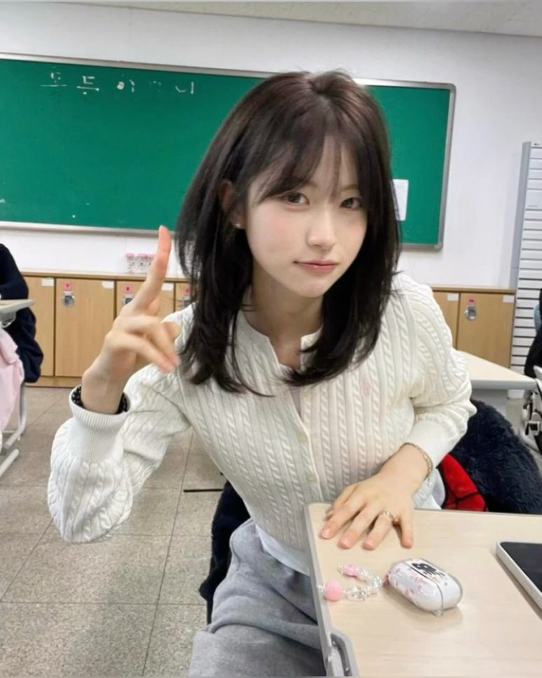 로위홍대입구역점 이미지