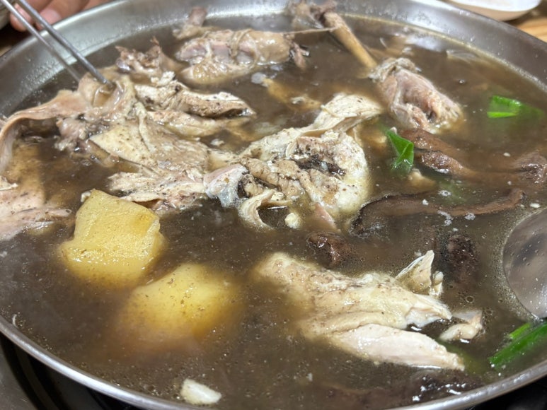 류의자능이버섯백숙 이미지