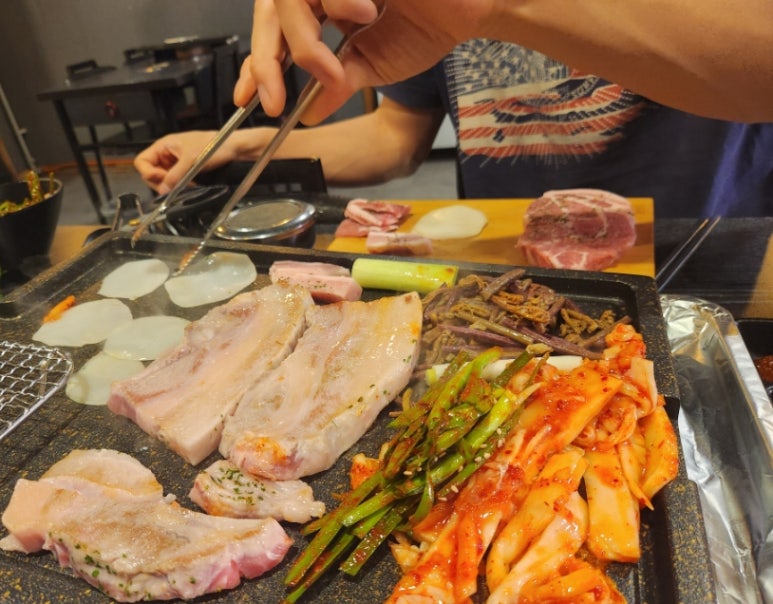 발칙한김돼지네 이미지