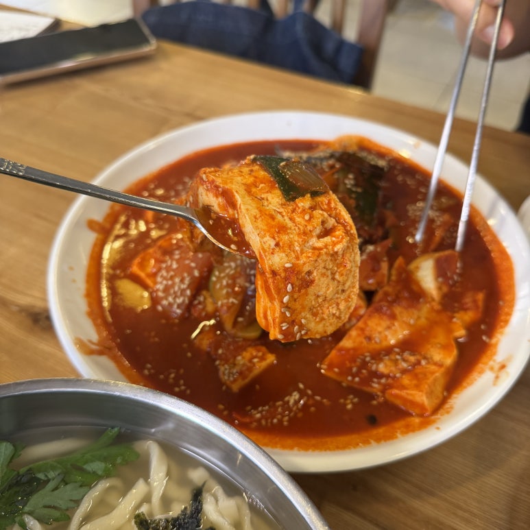 동원 손 칼국수 이미지