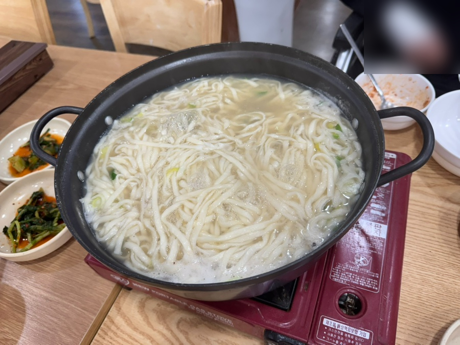 유성엄마큰손칼국수 이미지