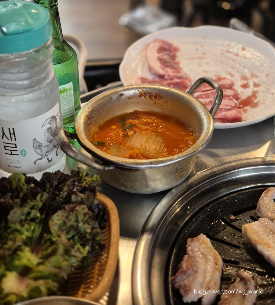 놀란돼지이수점 이미지