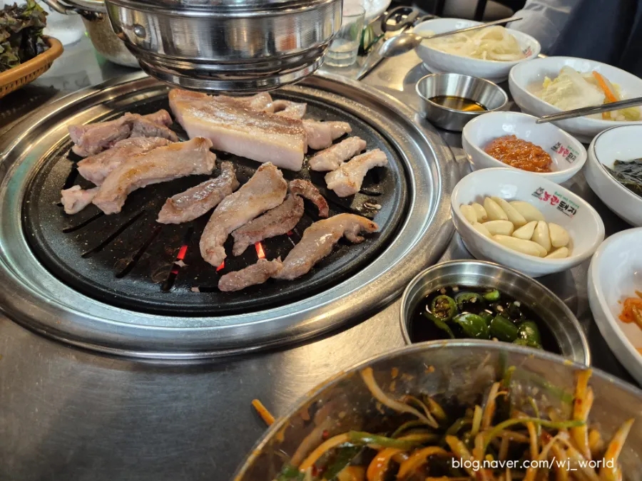 놀란돼지이수점 이미지