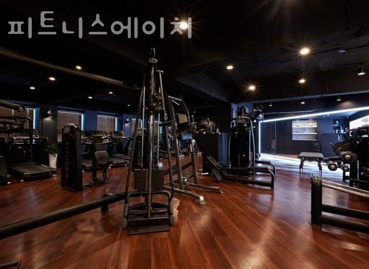 에이치휘트니스 이미지