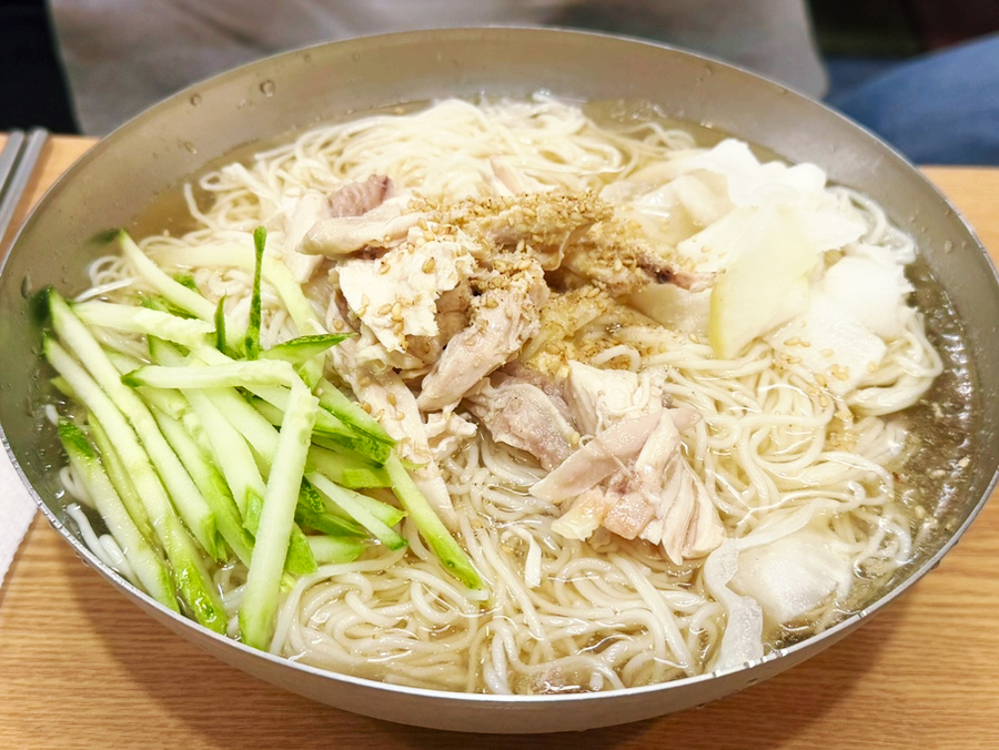 오로지닭곰탕 이미지