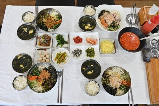 몽돌밭횟집 이미지