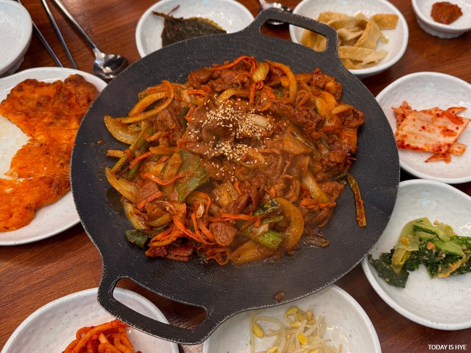 반할제육 이미지