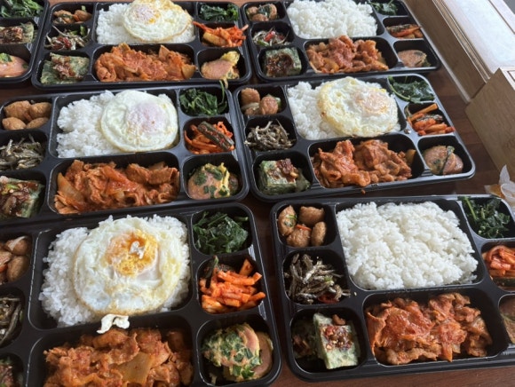 뚱이네식당 이미지