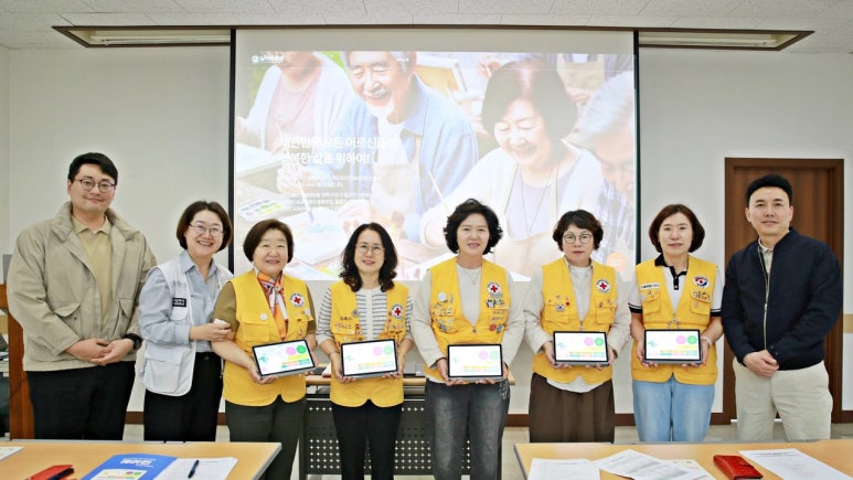 한국실버케어 이미지