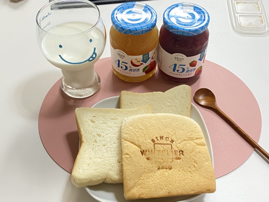 화이트리에 동탄점 이미지