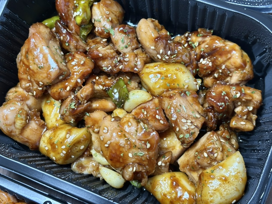 옥수수로 구운 치킨&바베큐 이미지