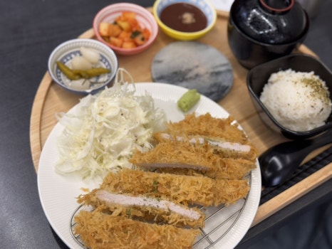 루카츠 이미지