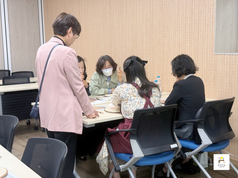 달의화실 이미지