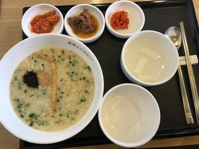 본죽앤비빔밥 이미지
