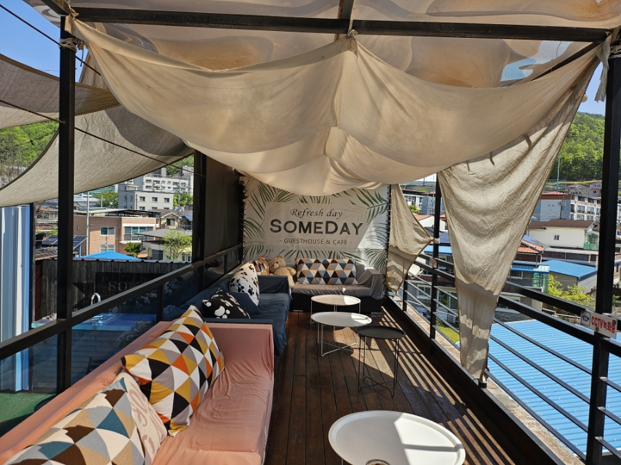 썸데이카페 이미지