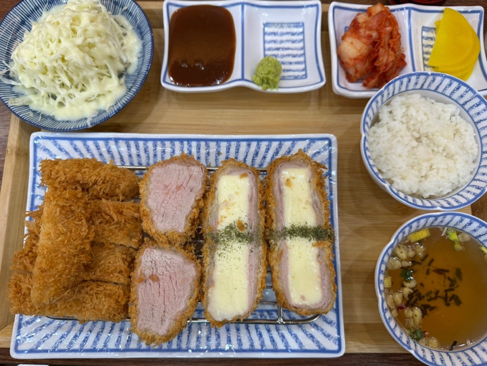 헬로카츠 이미지