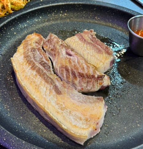 까망돼지네 이미지