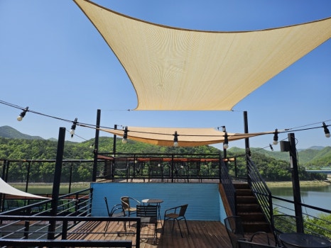 썸데이카페 이미지