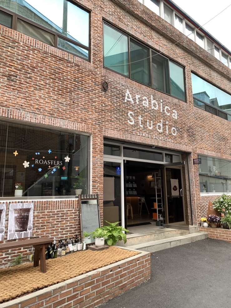 아라비카스튜디오로스터즈 이미지