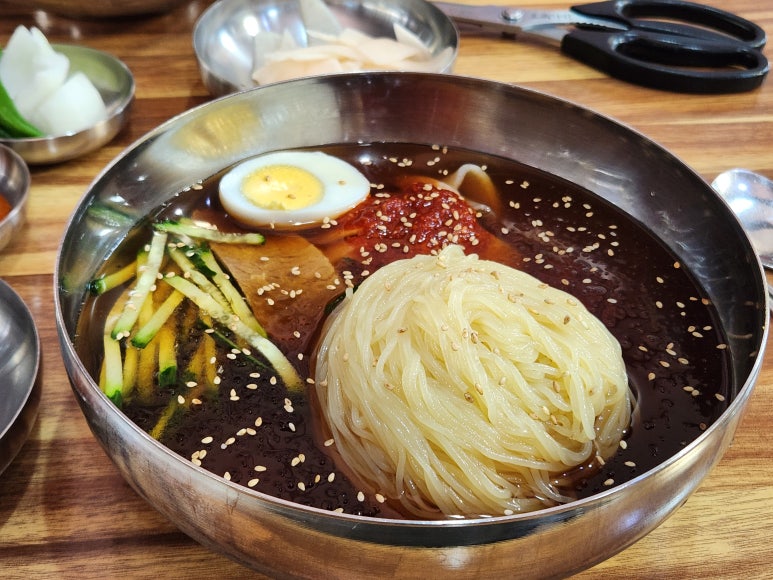 삼복밀면 이미지