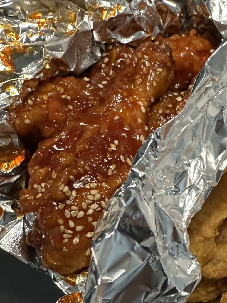 덕양 양념치킨 이미지