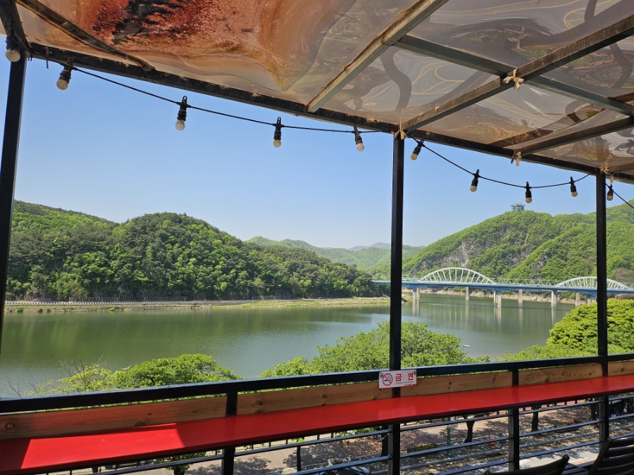 썸데이카페 이미지