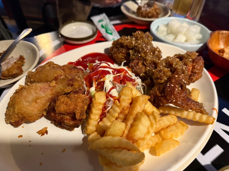 쥬라기마늘치킨 이미지