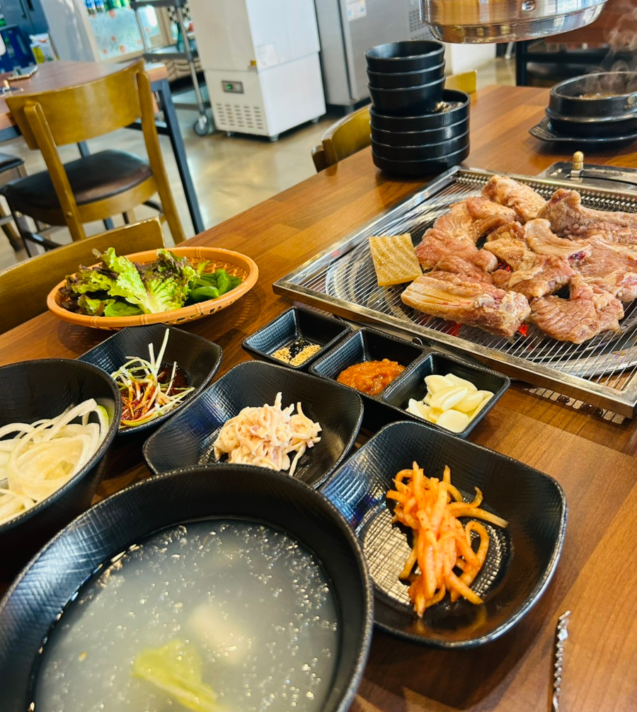 유천참숯불돼지갈비 이미지