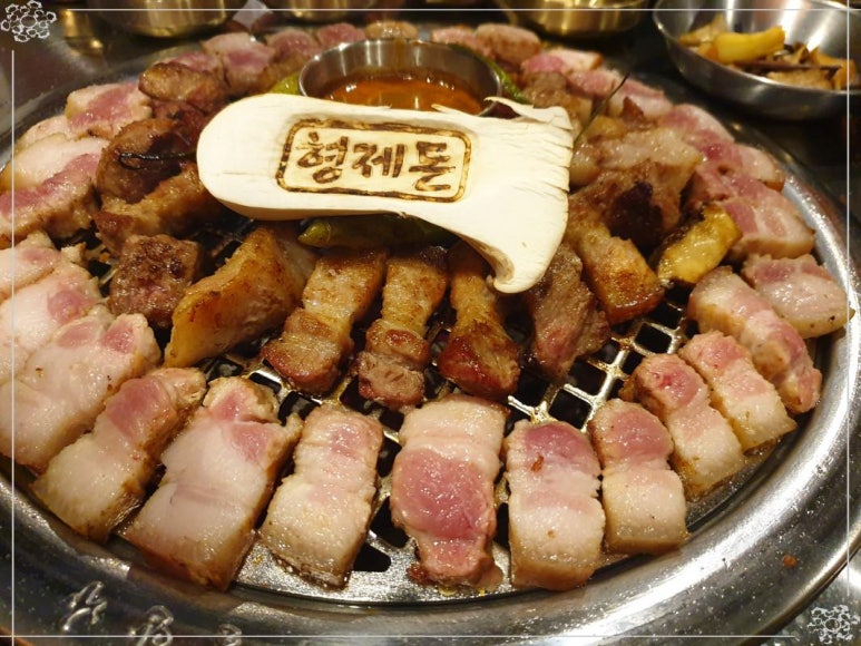 돼지형제 이미지