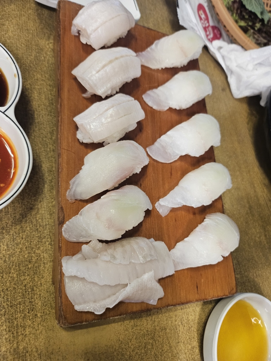 정초밥회수산 이미지
