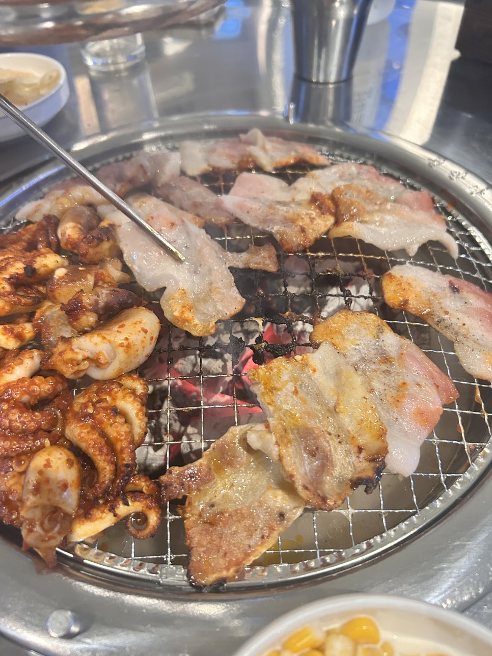 평화 숯불 쭈꾸미 이미지