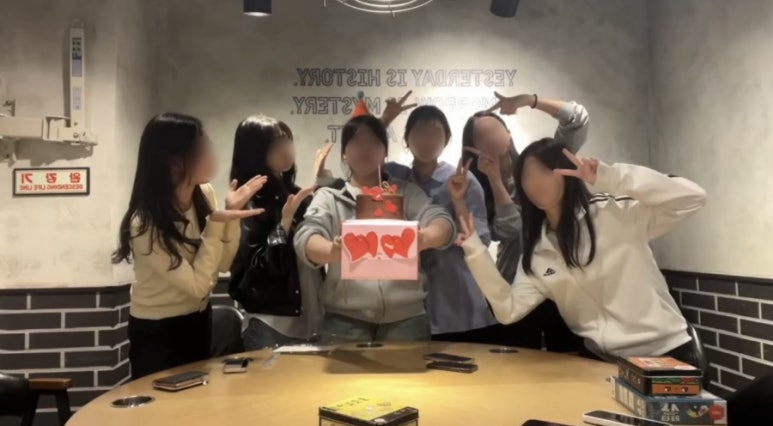 서프라이즈보드카페 이미지