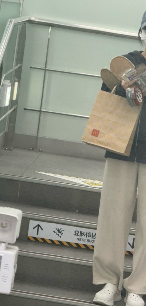 꽁드브래드 이미지