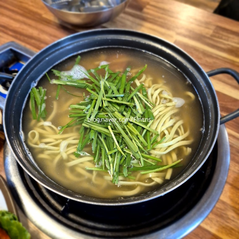명가해물칼국수 이미지