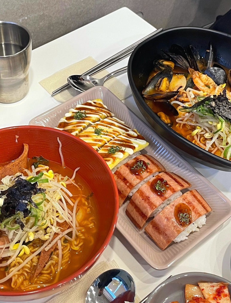 틈새라면노량진점 이미지
