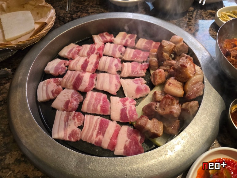 돼지촌 이미지
