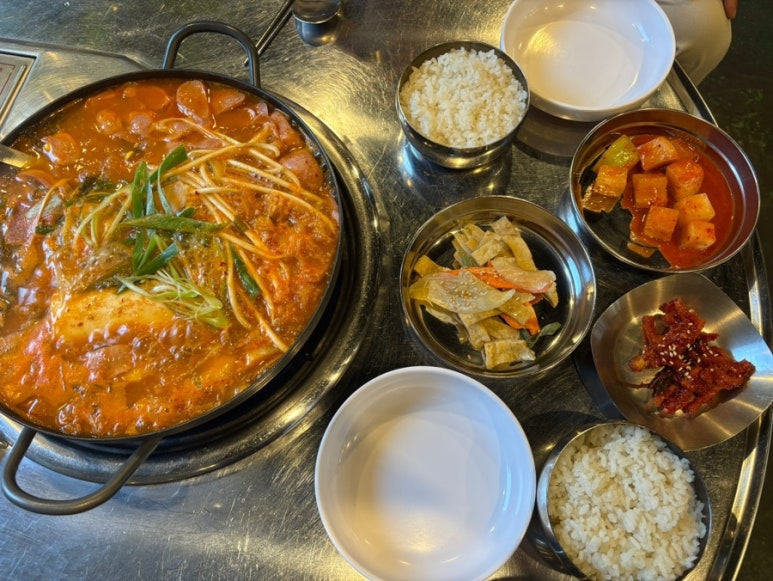황금 생삼겹살 이미지