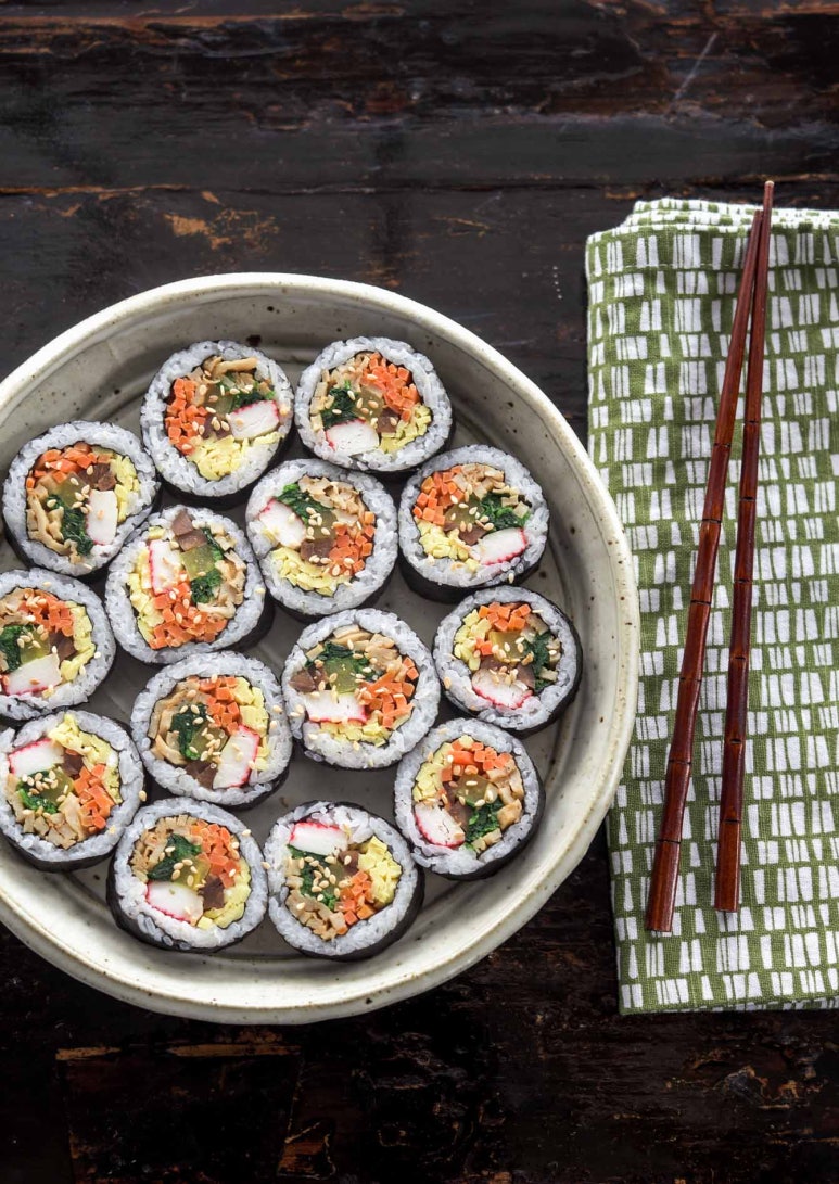 토마토김밥 이미지