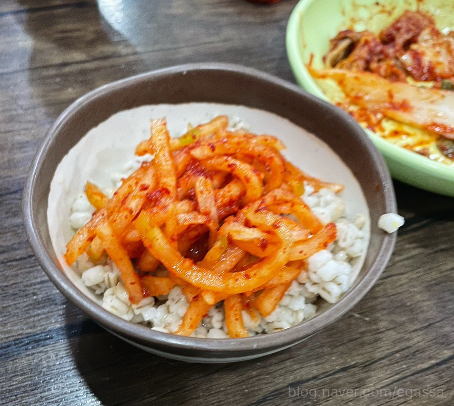 방울이칼국수 이미지