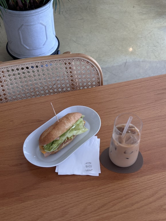 카페두다 이미지