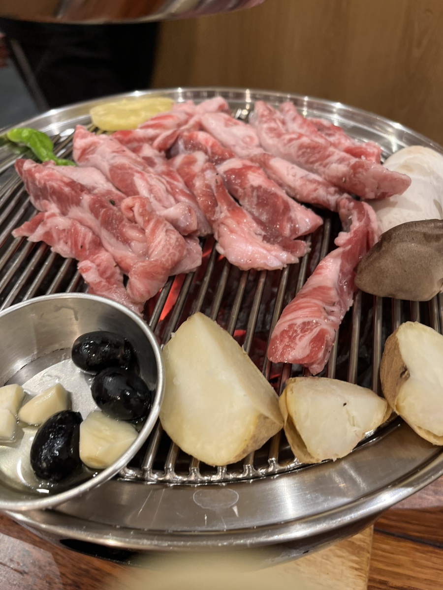김형제고기의철학진주 이미지