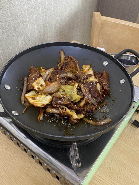 감칠맛회국수 이미지