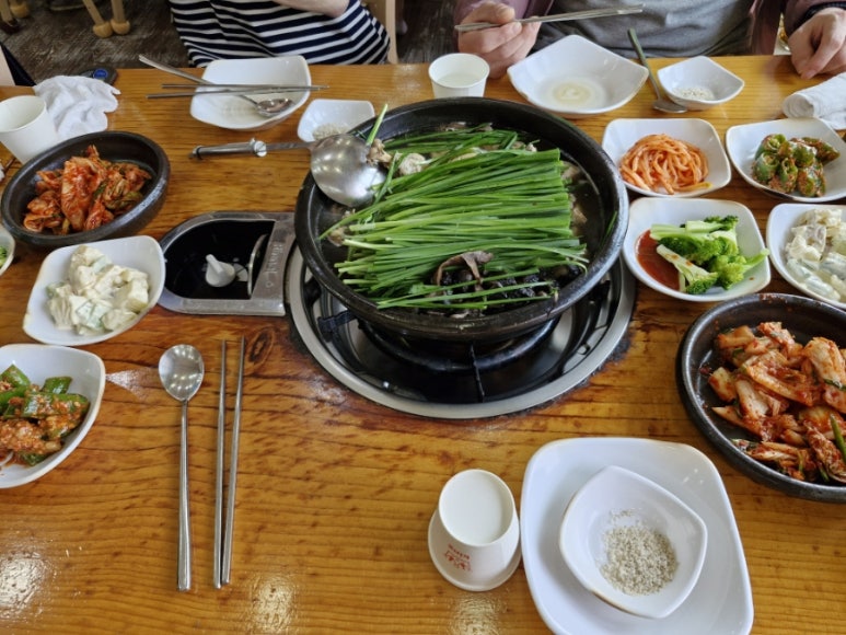 원조 능이 오리 마을 이미지
