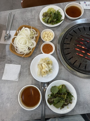 황토 참숯불 생오리 이미지