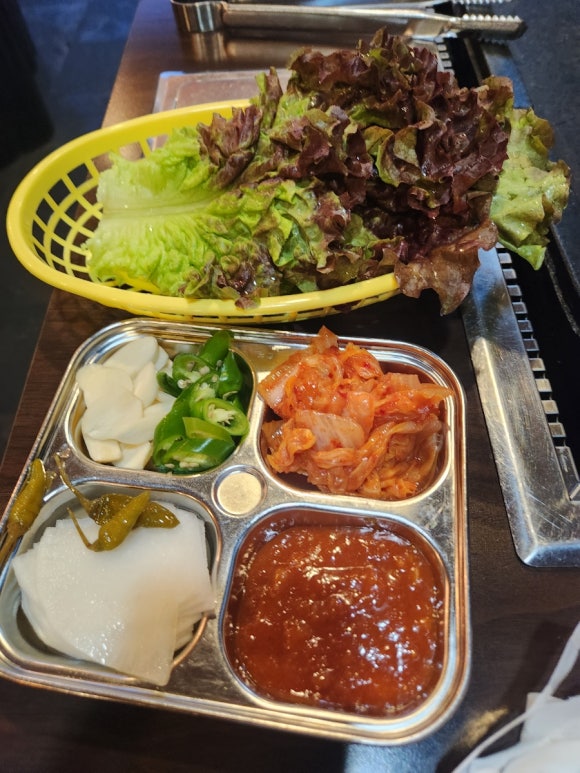 퓨전돌판집 이미지