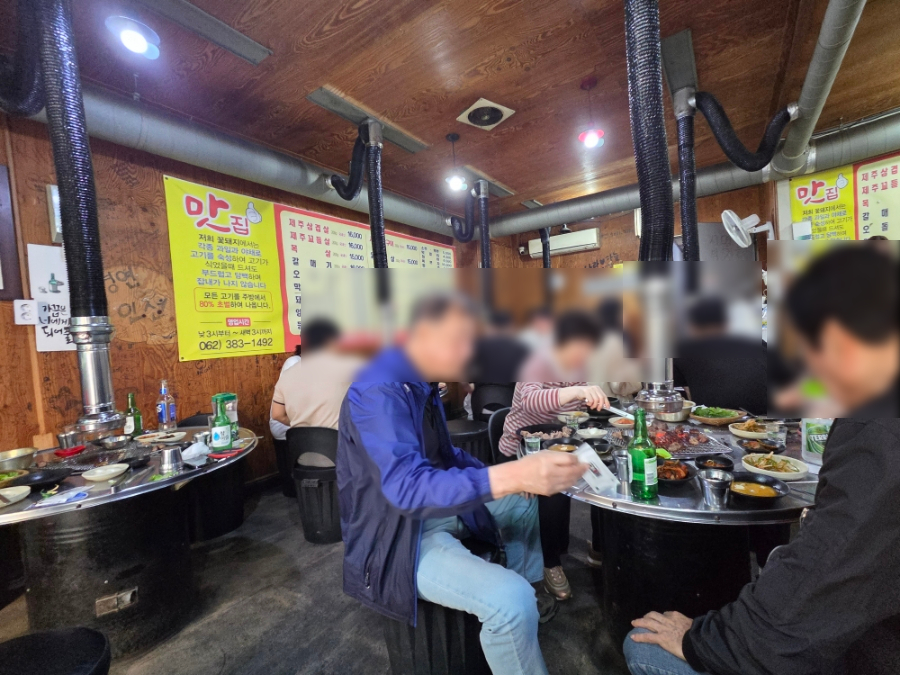 골목꽃돼지 이미지