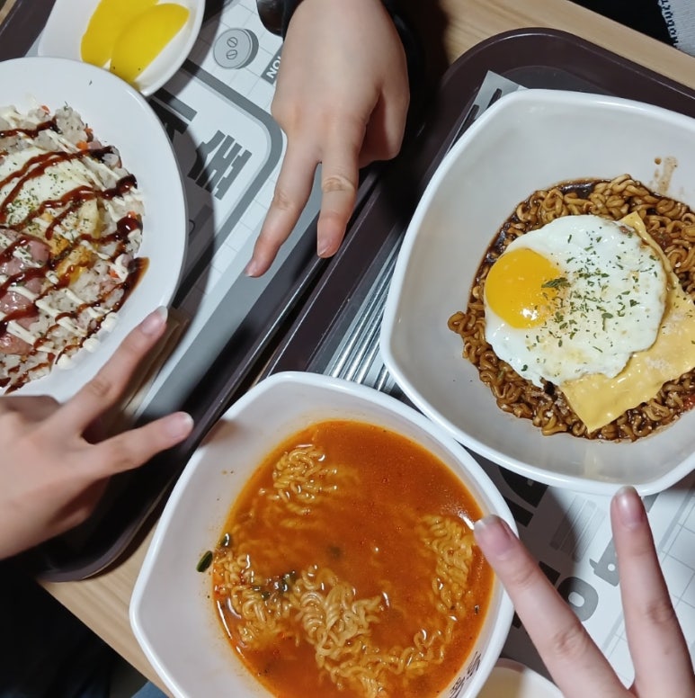 까페지뉴 이미지